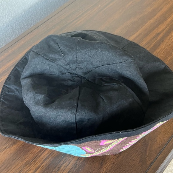 Reversible Bucket Hat (UNISEX) - Picture 3 of 6